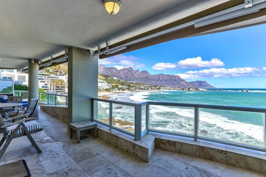 3 Bedroom Property for Sale in Clifton Western Cape